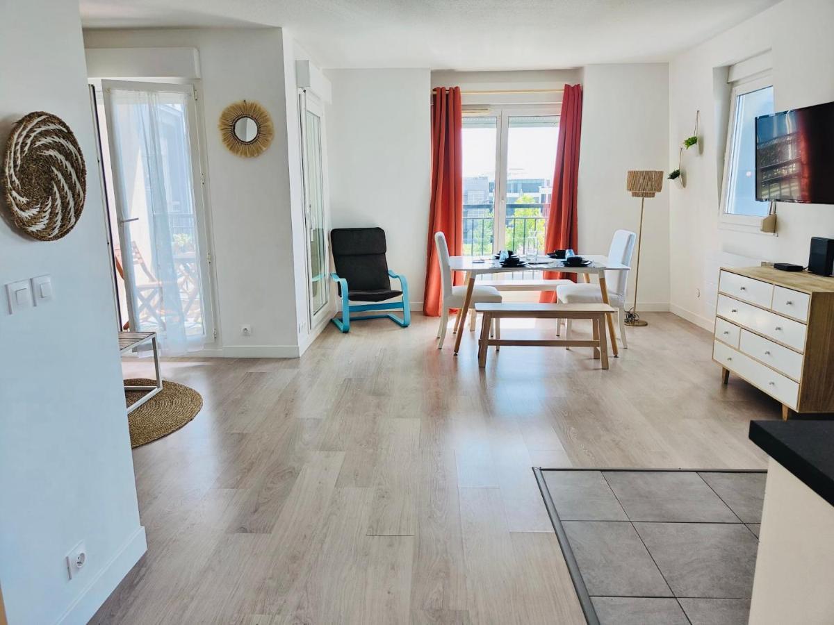Suite Villanova Near Disneyland Paris Шессі Екстер'єр фото